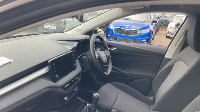 Skoda Fabia 1.0 TSI Design Edition 5dr Petrol Hatchback - Image 2